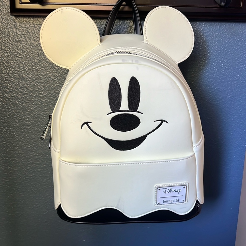 Loungefly Glow in the dark Ghost Mickey Disney Mini Backpack
